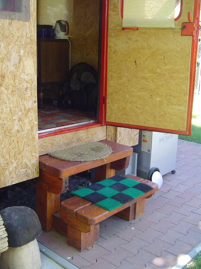 Karavan Štúrovo Eksteriør billede